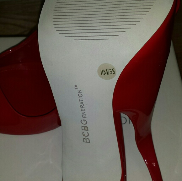 Shoes - Picture 7 of 8